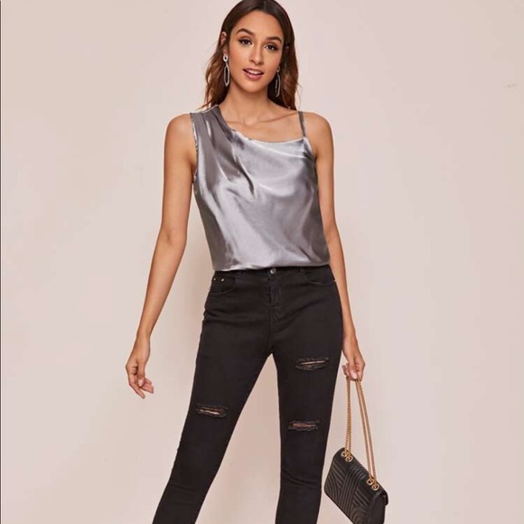 Asymmetrical satin top - Picture 5 of 6